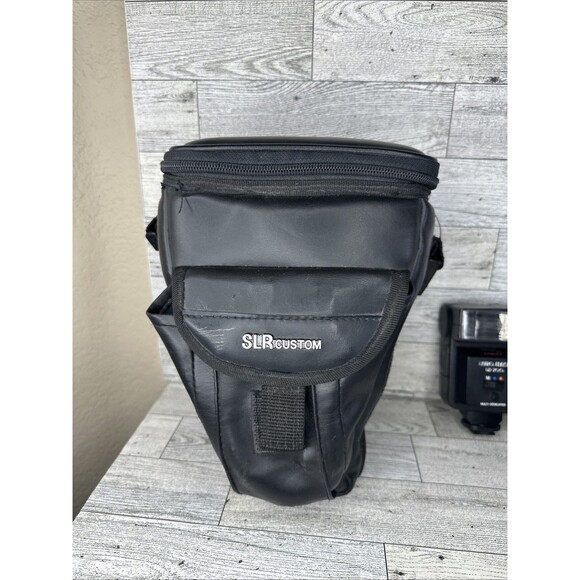 Pentax P3 35mm SLR Film Camera With Zunon 35-75mm Lens and DX-700 Auto Flash - Picture 4 of 8